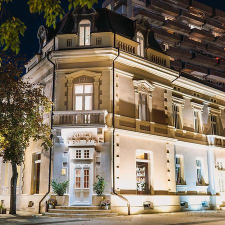 Хотел Театъръ Hotell Pleven Eksteriør bilde