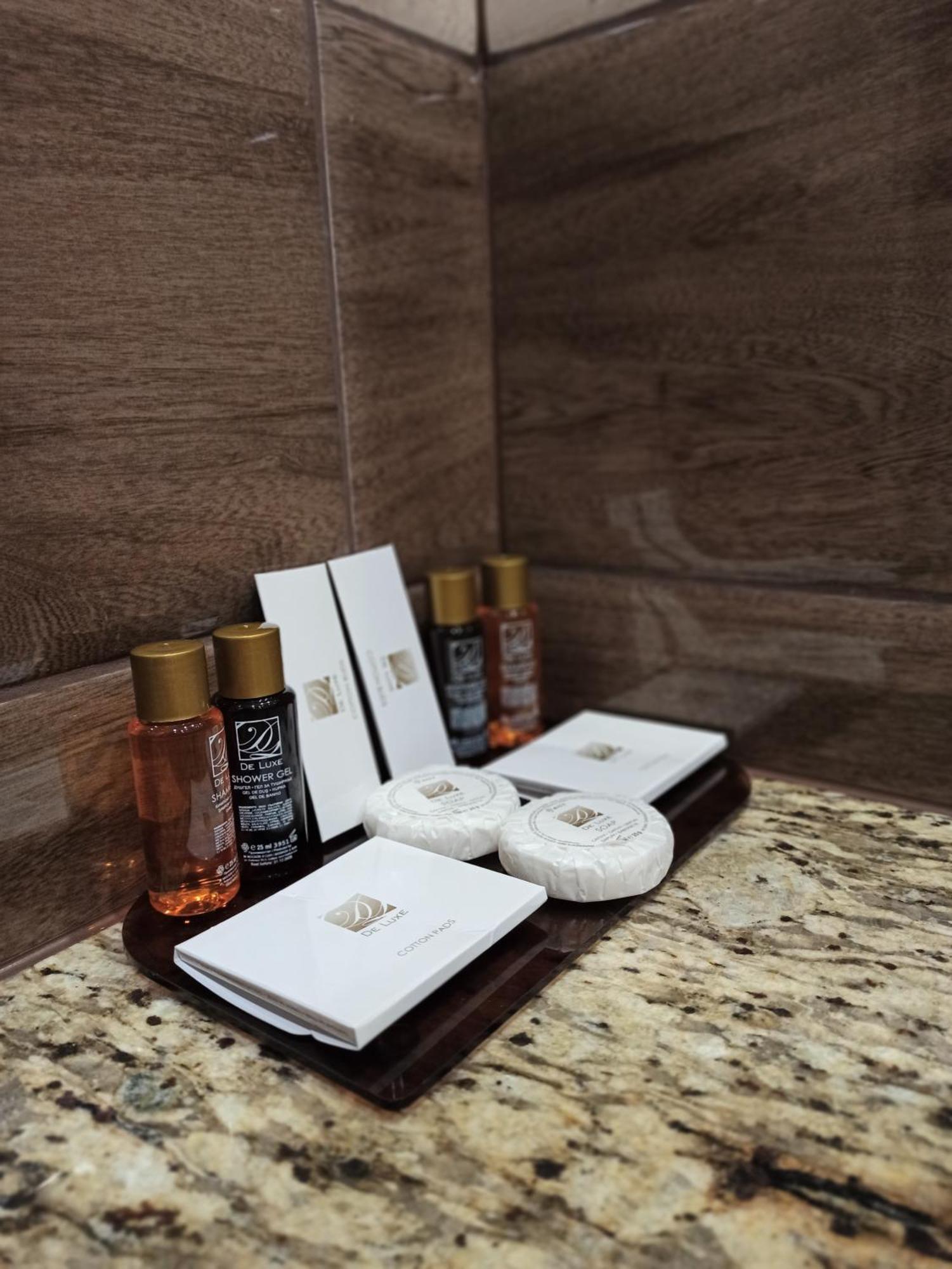 Хотел Театъръ Hotell Pleven Eksteriør bilde