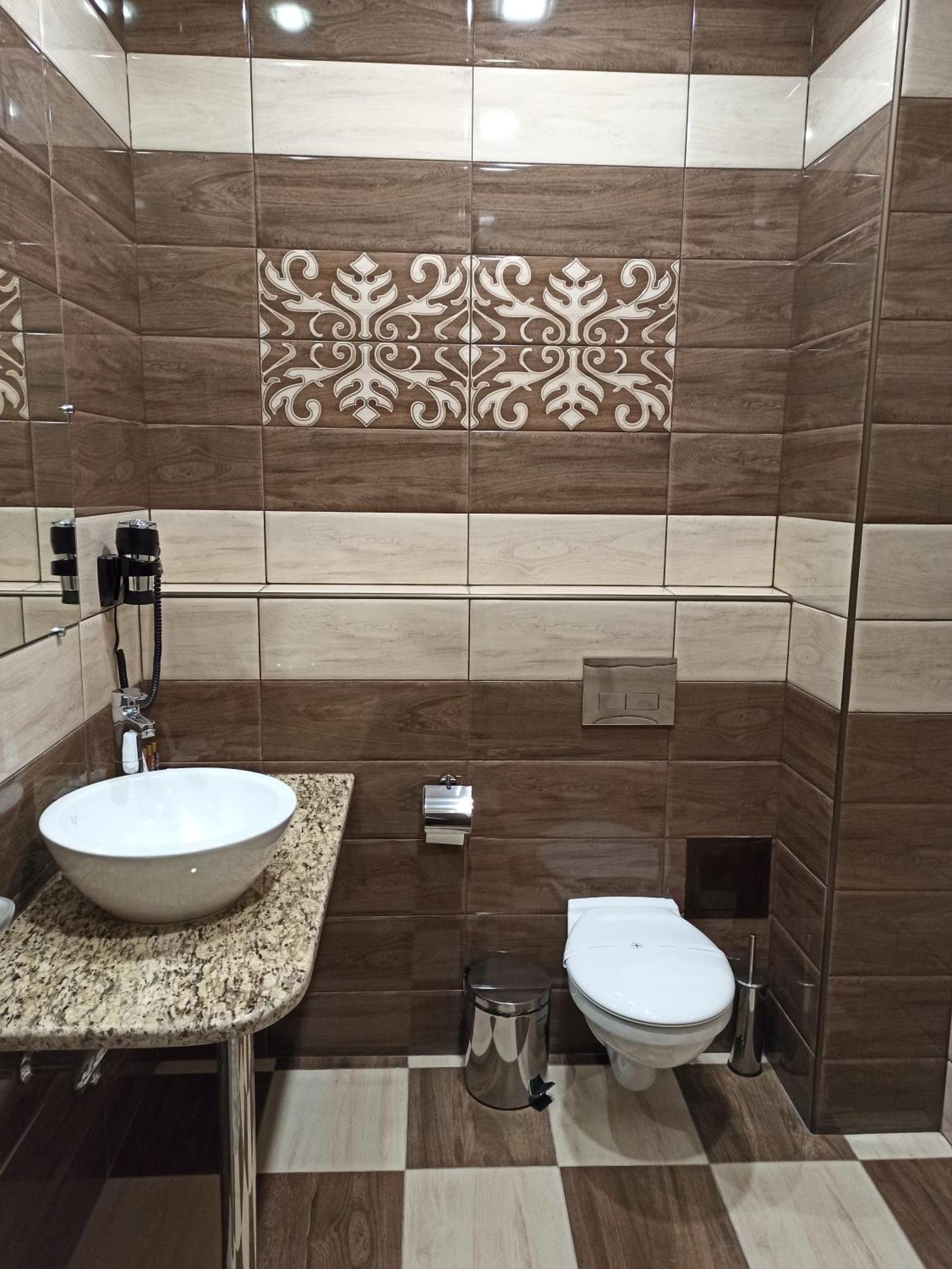 Хотел Театъръ Hotell Pleven Eksteriør bilde